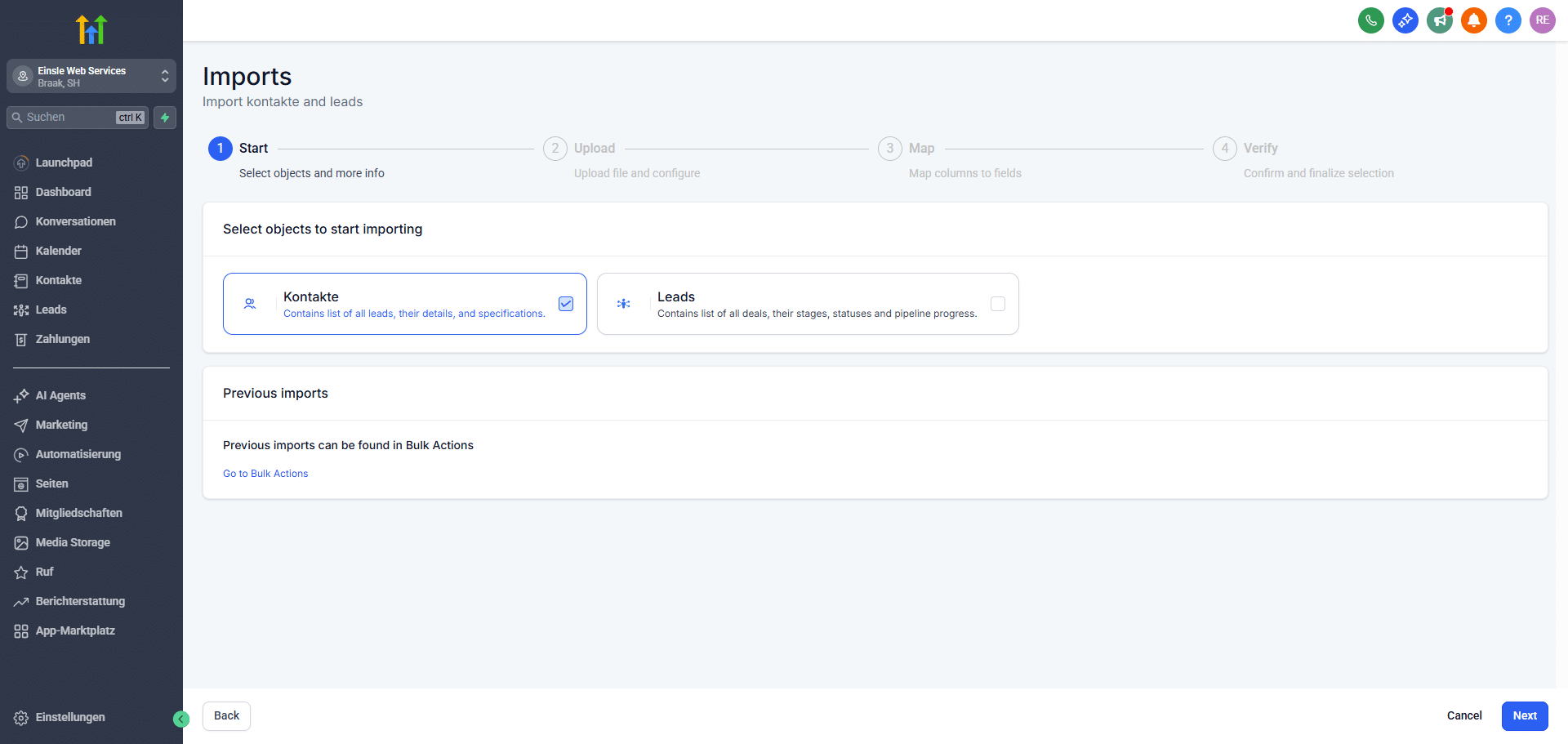 GoHighLevel Plattform-Ansicht des Importprozesses, bei dem Kontakte oder Leads ausgewählt werden können. Der Schritt „Start“ ist aktiv, und die Option „Kontakte“ ist markiert.
